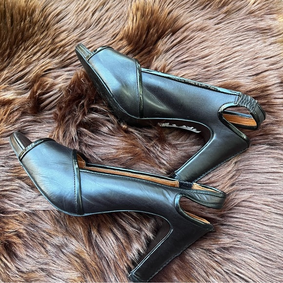 Gentle Souls by Kenneth Cole “Lindy” Heels - Picture 5 of 12